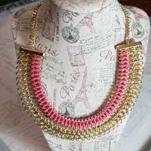 NWT Tablots Necklace, beautiful chain and beads.